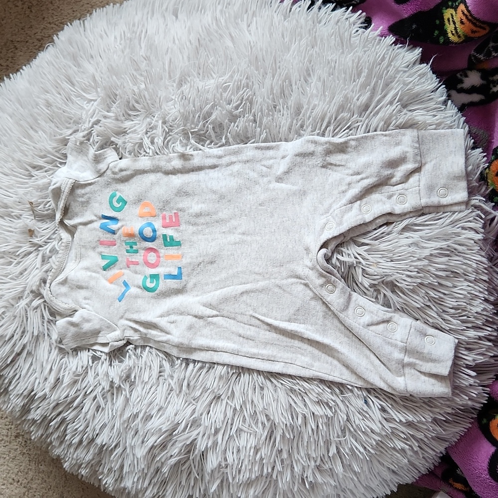 Carter's short sleeve onsie